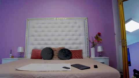 Lena Paul online show from 09-11-25, 03:50