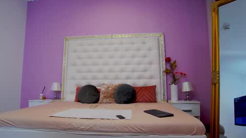 Lena Paul online show from 09-17-25, 04:03