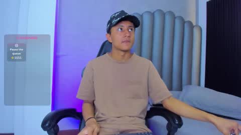 _leohot_ online show from 12-23-25, 03:15