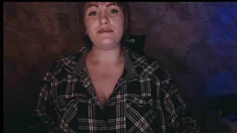 Snapshot of _letty_ chatting on 10-28-25, 10:23 Letty online show from 10-28-25, 10:23