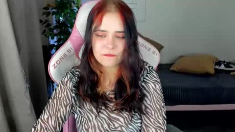 Snapshot of _lexii_pop chatting on 11-03-25, 06:25 Im Alis 3 online show from 11-03-25, 06:25