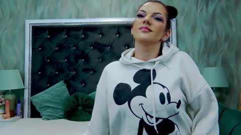 Snapshot of _lissa_ann_ chatting on 03-07-25, 04:24 Lisa online show from 03-07-25, 04:24