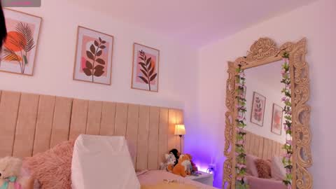 Snapshot of _lissana_scott chatting on 12-02-24, 04:42 Lissana online show from 12-02-24, 04:42