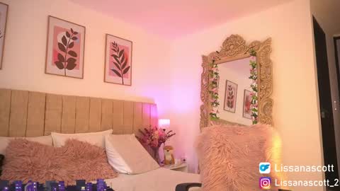 Snapshot of _lissana_scott chatting on 02-18-25, 08:03 Lissana online show from 02-18-25, 08:03