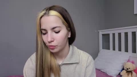 Emma online show from 11-18-25, 06:18