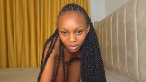 Snapshot of _littlevenus chatting on 10-25-25, 02:35 Littlevenus online show from 10-25-25, 02:35