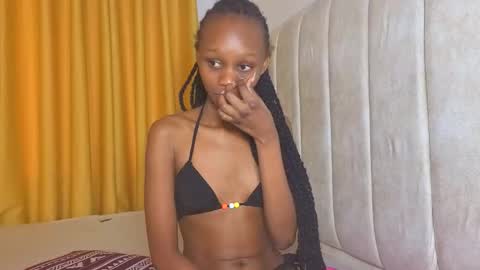 Snapshot of _littlevenus chatting on 11-04-25, 11:09 Littlevenus online show from 11-04-25, 11:09