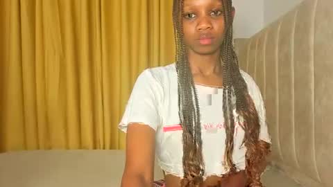 Snapshot of _littlevenus chatting on 11-29-25, 11:19 Littlevenus online show from 11-29-25, 11:19