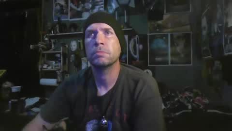 That guy online show from 11-14-25, 04:33