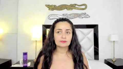 Snapshot of _luna__sweet_ chatting on 02-13-25, 09:51 luna sweet online show from 02-13-25, 09:51