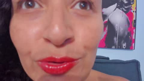 Snapshot of _luna__sweet_ chatting on 09-25-25, 08:12 luna sweet online show from 09-25-25, 08:12