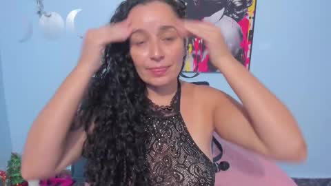 Snapshot of _luna__sweet_ chatting on 10-21-25, 08:09 luna sweet online show from 10-21-25, 08:09