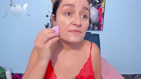 Snapshot of _luna__sweet_ chatting on 10-22-25, 08:08 luna sweet online show from 10-22-25, 08:08