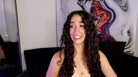 Snapshot of _luna_dupont_ chatting on 01-31-25, 03:52 Luna online show from 01-31-25, 03:52