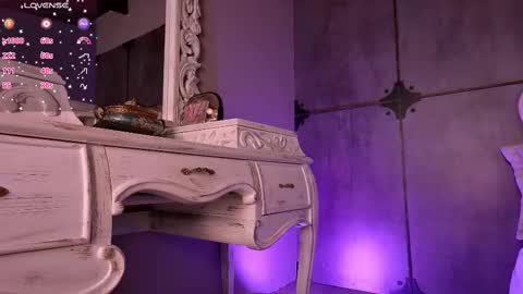 Snapshot of _luna_dupont_ chatting on 03-06-25, 11:36 Luna online show from 03-06-25, 11:36