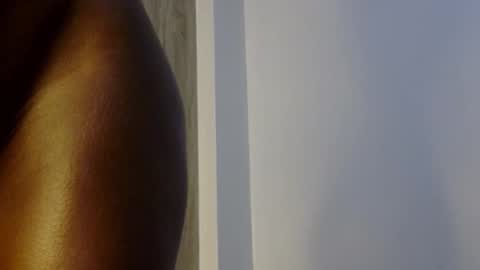 Luna online show from 09-27-25, 04:50