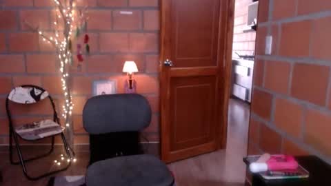 _lunablondie_ online show from 12-02-24, 12:18