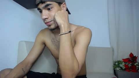 Snapshot of _luxury chatting on 02-23-26, 01:14 _luxury online show from 02-23-26, 01:14