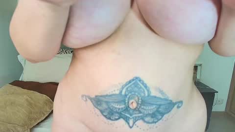 Lady Chanel online show from 02-03-25, 04:52