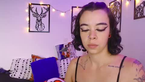 Snapshot of _marcela_wi chatting on 01-03-25, 08:54 Marce  online show from 01-03-25, 08:54