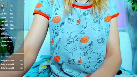 Scarlett online show from 01-30-25, 07:39