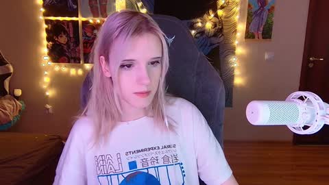 Mariko online show from 12-20-24, 02:38