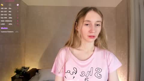 Snapshot of _marvelous_time_ chatting on 11-10-25, 05:50 Gwen online show from 11-10-25, 05:50