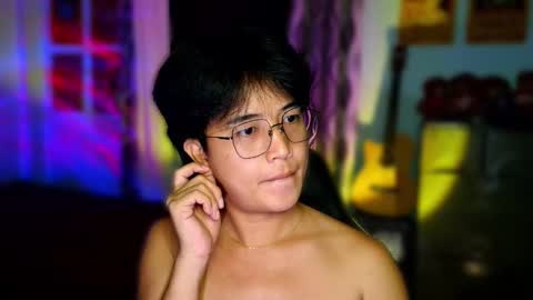 MAX Dont forget to follow online show from 12-21-25, 03:52