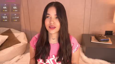 Snapshot of _meghan_gomez1_ chatting on 12-20-24, 02:16     online show from 12-20-24, 02:16