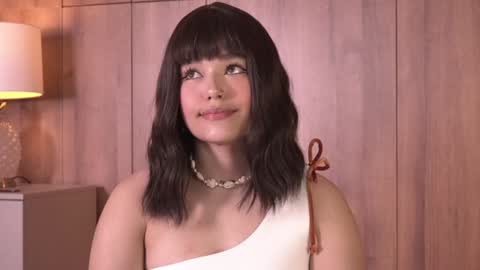 Snapshot of _meghan_gomez1_ chatting on 10-28-25, 08:11     online show from 10-28-25, 08:11