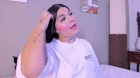 Snapshot of _melodyblossom_ chatting on 10-08-25, 08:17 _melodyblossom_ online show from 10-08-25, 08:17