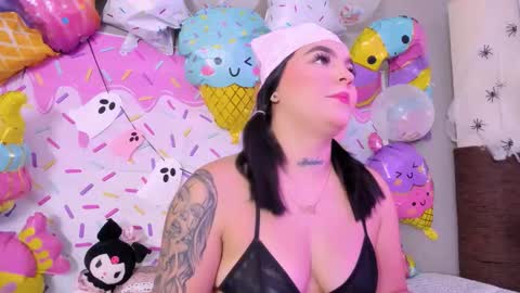 Snapshot of _melodyblossom_ chatting on 11-01-25, 08:00 _melodyblossom_ online show from 11-01-25, 08:00