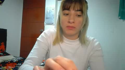 Mia-foster online show from 04-05-26, 02:53