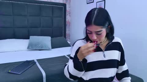 Mia Monroe online show from 01-12-26, 07:41