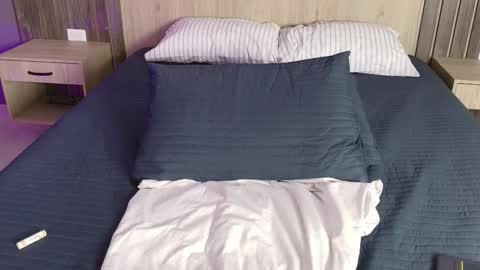 _miamiller_ online show from 02-20-25, 11:10