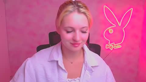 Melanie online show from 09-15-25, 06:02