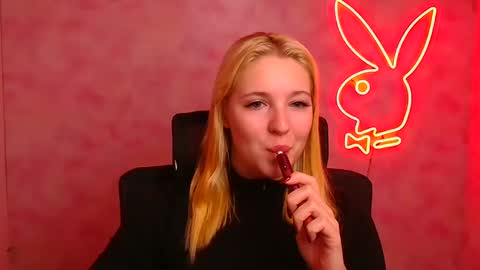 Melanie online show from 10-03-25, 05:48