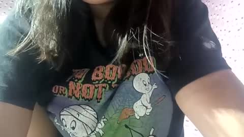 Snapshot of _milkytitsmomxx_ chatting on 12-28-24, 04:52 _milkytitsmomxx_ online show from 12-28-24, 04:52