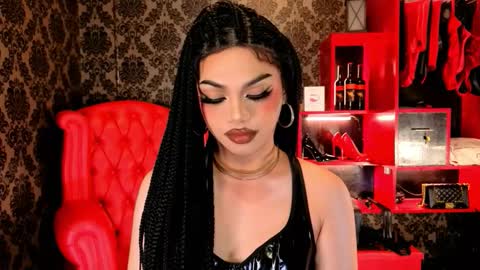 Raven Strauss online show from 11-23-25, 05:13