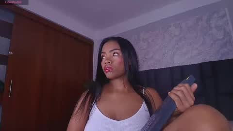 Mishell online show from 10-25-25, 02:41