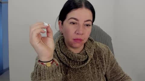 Snapshot of _miss_coco_ chatting on 11-10-25, 12:37 _miss_coco_ online show from 11-10-25, 12:37