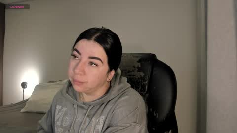 Snapshot of _miss_coco_ chatting on 11-26-25, 09:43 _miss_coco_ online show from 11-26-25, 09:43