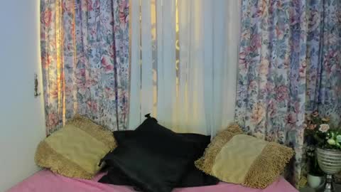 Snapshot of _mizuki chatting on 01-17-25, 02:28 mizuki  online show from 01-17-25, 02:28