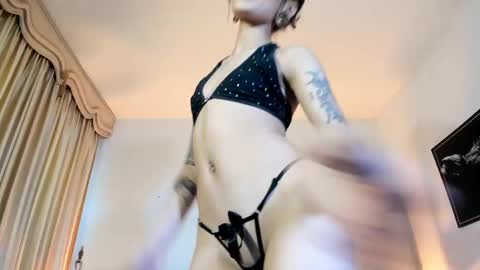 Snapshot of _mizuki chatting on 02-24-25, 06:26 mizuki  online show from 02-24-25, 06:26