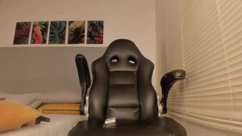 _molly_rosse_ online show from 04-01-26, 01:41