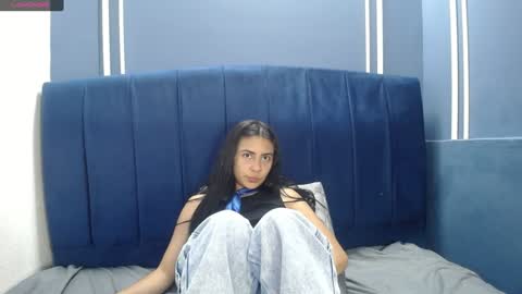 Snapshot of _mollyy chatting on 02-04-25, 09:31 Molly online show from 02-04-25, 09:31