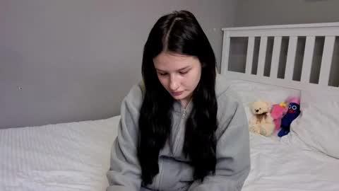 Karina online show from 11-13-25, 03:27