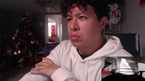 Snapshot of _mr_panda_ chatting on 01-06-25, 09:43 Panda  online show from 01-06-25, 09:43