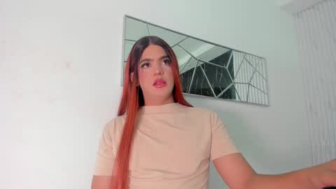Snapshot of _naomi_fox chatting on 02-28-25, 09:44 shantall online show from 02-28-25, 09:44