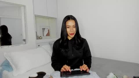 independent model natha online show from 10-15-25, 04:34